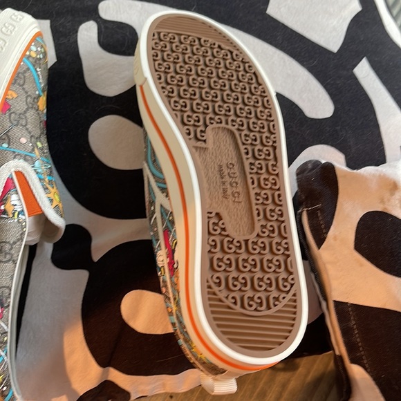 Donald Duck Gucci Disney Slip Ons. - Picture 3 of 3